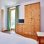 Haus Leonard *